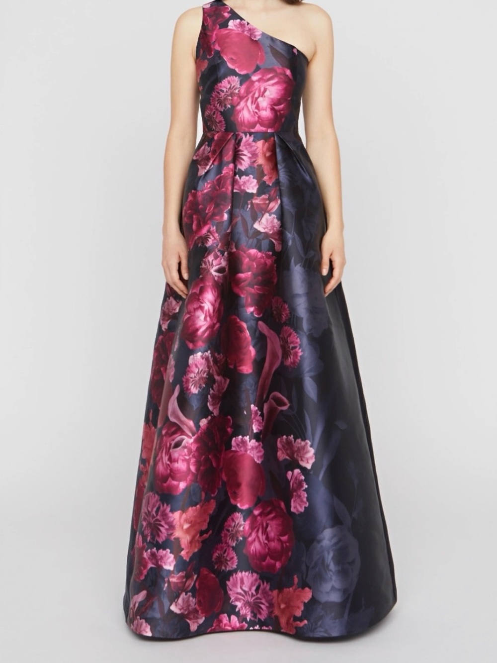 Kay Unger “Dianna” One-Shoulder Evening Gown, NWT, size 4